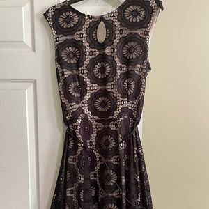 London style collection lace dress
